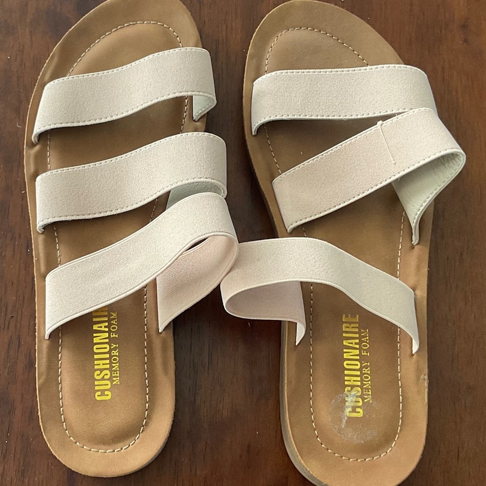 Cushionaire Sandals. Pink Straps Size 9